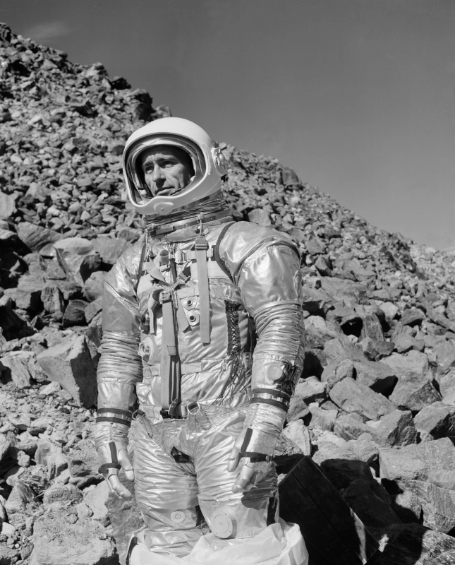 cunningham participates in lunar surface familiarisation training